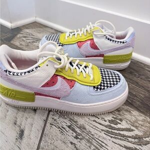 Nike Multicolor Houndstooth Low-Top Sneakers - White Pink Yellow Blue